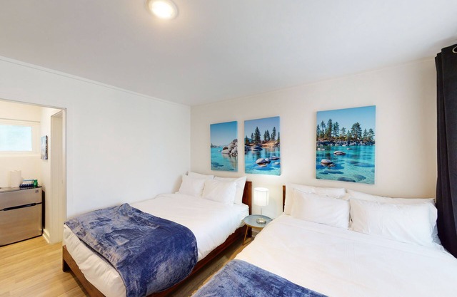 Inviting hotel with lakeview, golf, skiing, WiFi, & Netflix