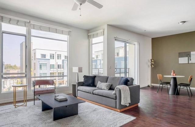 Inviting Marina Del Rey 1BR w/ Pool & Spa, nr Venice Beach, by Blueground