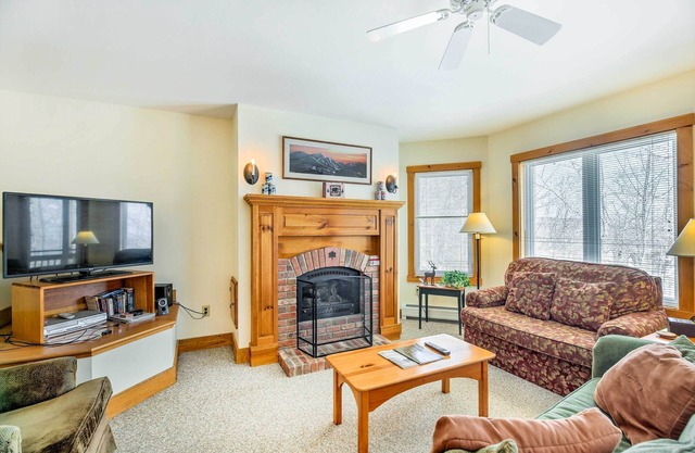 Ski-in / Ski-out Condo de luxe à Jay Peak Resort!