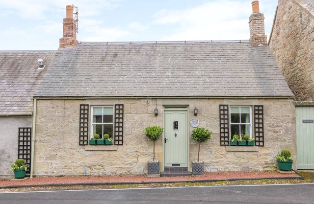 IONA COTTAGE, Animaux acceptés, avec un jardin à Duns, Ref 1000362