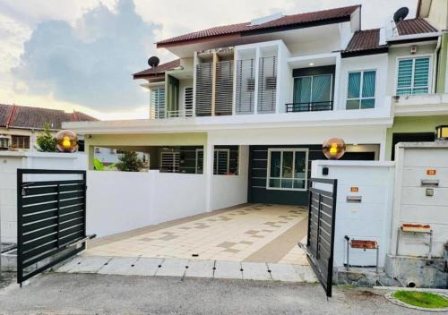 Ipoh Tambun Guesthouse nearby Sunway by IWH Suites