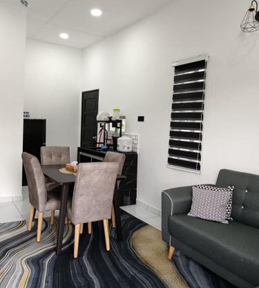 IRDINA GUESTHOUSE