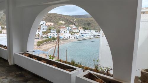 Irini onar loutra kythnos