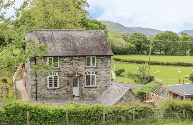 ISFRYN, animaux de compagnie, maison de vacances de caractère à Carno, Ref 1001364