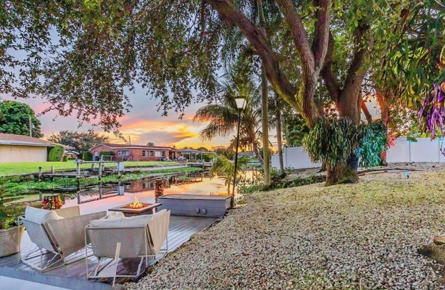 ISLAND PALM BEACH VILLA