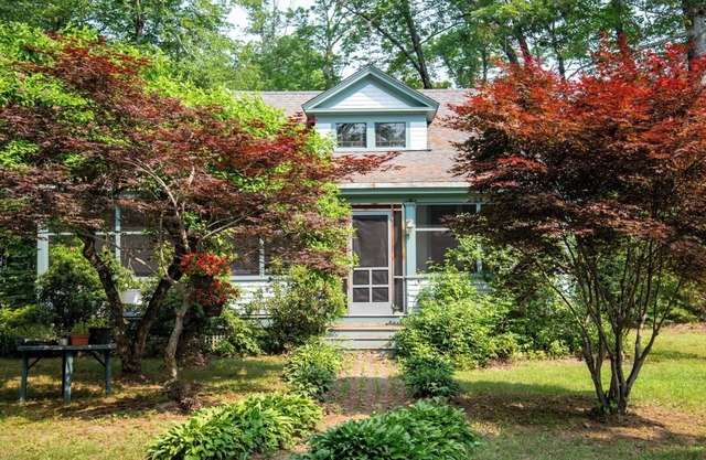 Island Paradise: Cottage historique, cascades, super baignade!