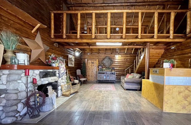 Island Park Lodge