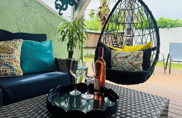 Island Townhouse North Hutchinson Island -Walk to Beach-Sleeps 5 - Chiens acceptés