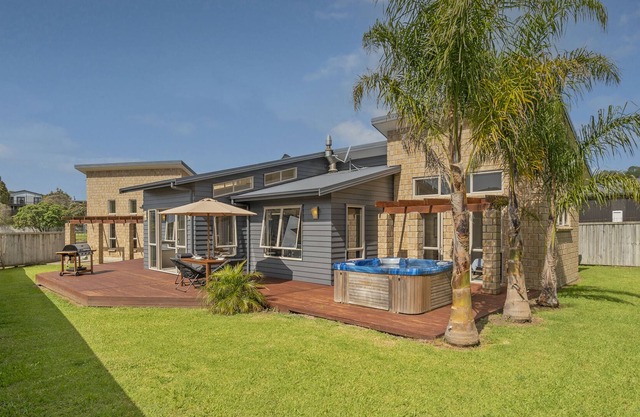 Island Time - Whangapoua Holiday Home, WHANGAPOUA