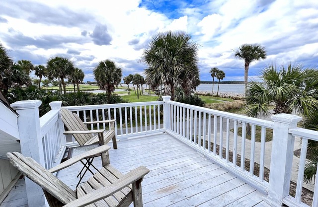 Island Vibes with Ocean View and Golf Cart