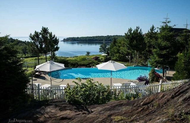 Island View Inn