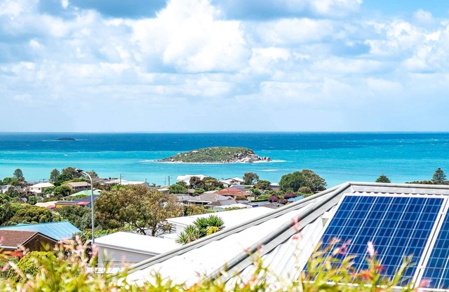 Island Views - Encounter Bay - Wi-Fi - Child Friendly