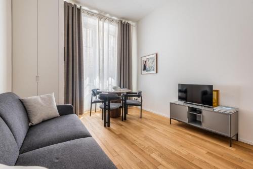 Isola Luxury Apartment