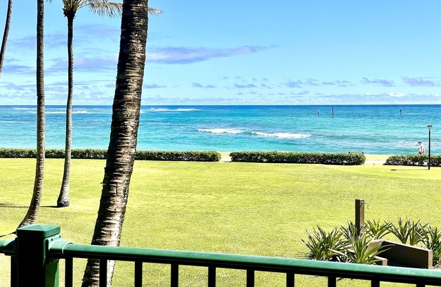 C'est tout sur la vue! Condo Oceanfront remodelé au Pono Kai à Kapaa