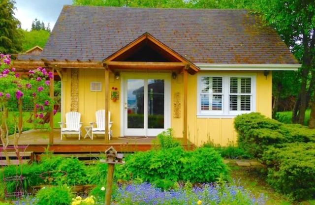 C'est une autre belle journée à votre chalet à Langley, sur l'île de Whidbey