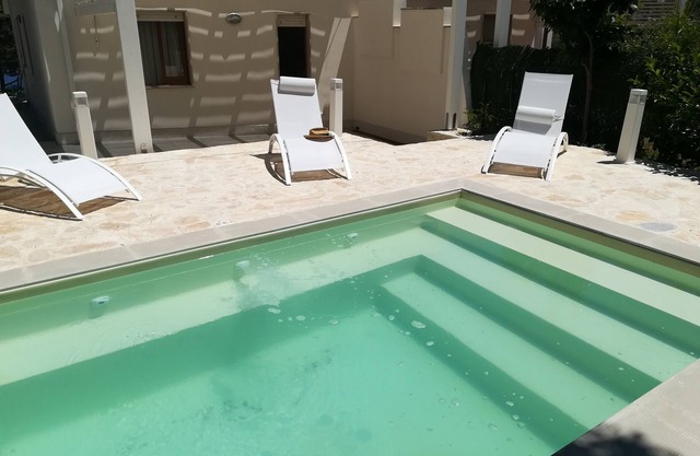 Villa de luxe avec piscine, vue imprenable sur la mer, proche de la réserve de Zingaro, Wi