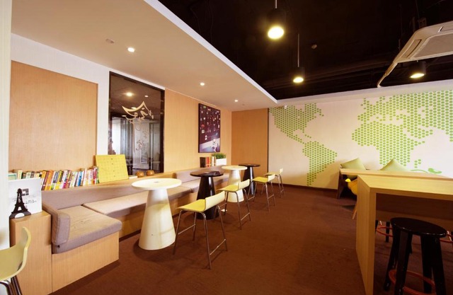 IU Hotel Neijiang Zizhong Zizhou Avenue