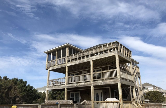 5 étoiles notées Ivey Coast 6BR, pour 14 personnes, piscine, bain à remous, aucun dommage de Dorian