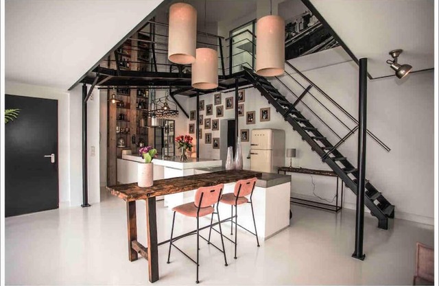 Ivory (car) loft/Carloft