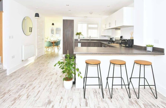Ivory House | by Truestays ® Serviced Accommodation