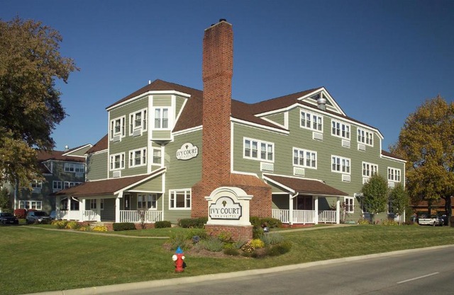 Ivy Court Inn and Suites