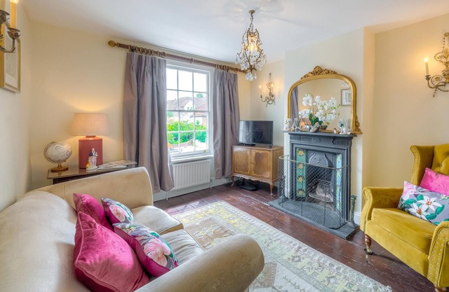 Ivy House, Henfield