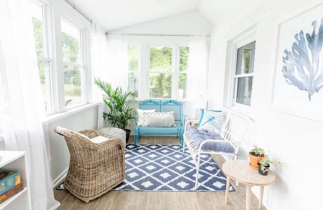 Ivy's Cottage w/ Outdoor Movies Williamsburg Stay