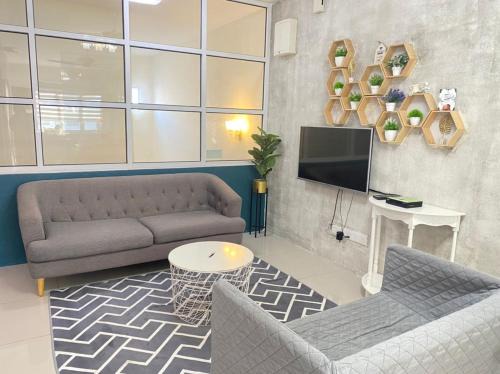 Izz Homestay 6Pax 3R2B Puncak Alam