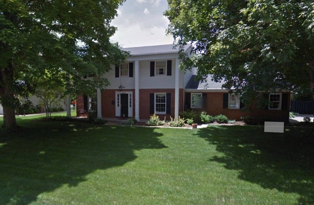J & N Spacious & Cozy Home, Columbus Indiana