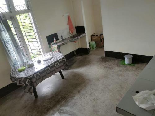 J10 Homestay