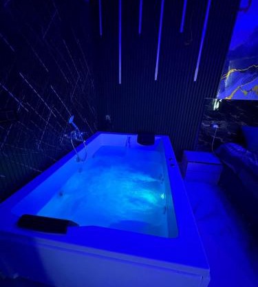 Jaccuzi calms