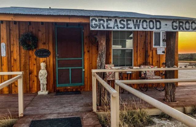 Jackass Flats Greasewood Grocery Cabin