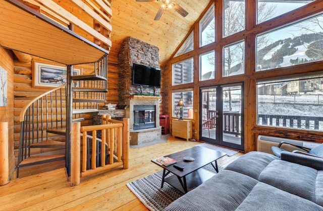 NOUVEAU! Mtn Retreat w / Fireplace: .2 Mi to Snow King!