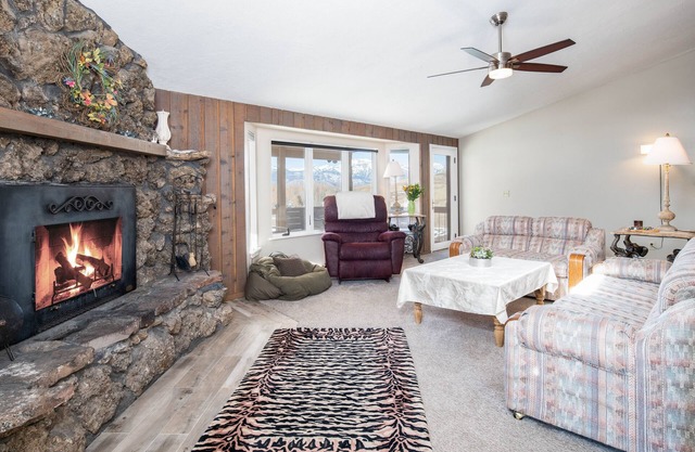 Jackson Hole 3 Bedroom 2 Bath février et mars sont maintenant disponibles et été tous les mois.