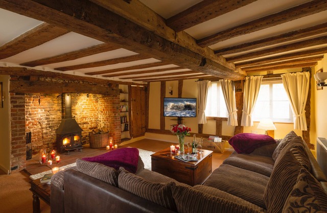 Offre jacuzzi, cheminées, masseur, spa et gym