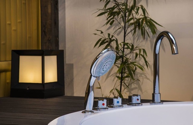 Jacuzzi Suite