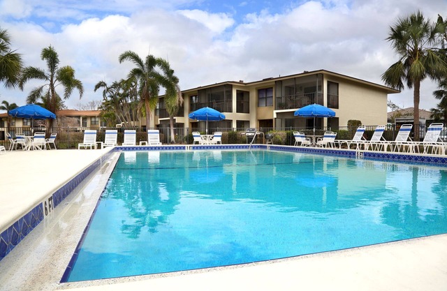 JAK'S Hideaway Close to the Beach