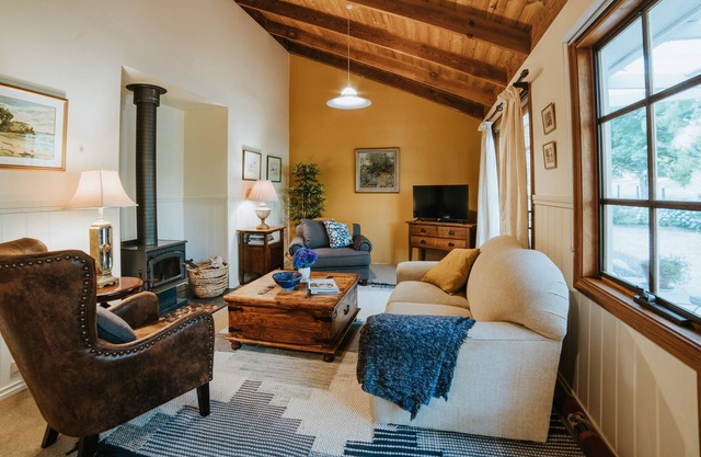 JAMIESON Birch Cottage 3