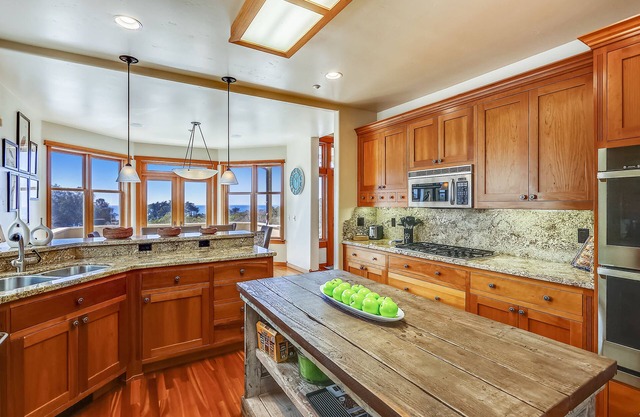 163/Jannat *Oceanview Home in La Selva Beach*