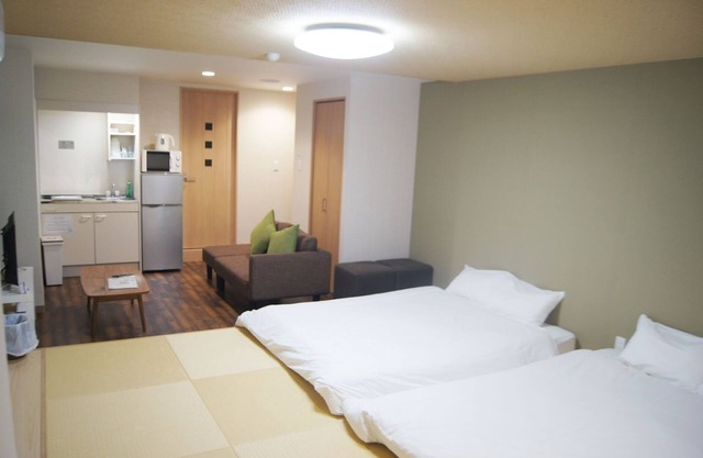 Japanese family 2 double mattresses1 single matt - Room 301 / Osaka Ōsaka