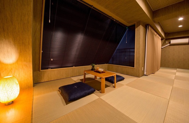 Japanesestyle room / Osaka city Ōsaka