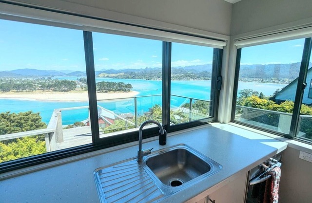Jaw-dropping views w/ bachy vibe