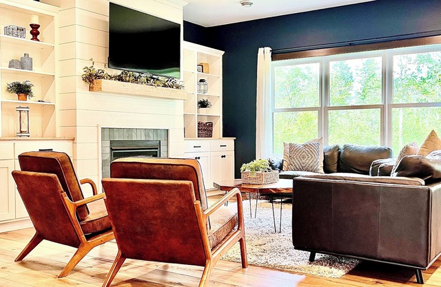 Jay Cooke Park and Spirit Mtn Retreat with wood-burning sauna and game room
