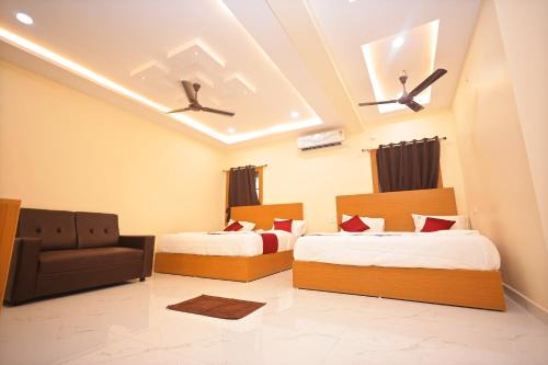 Jay & Jas Hotel