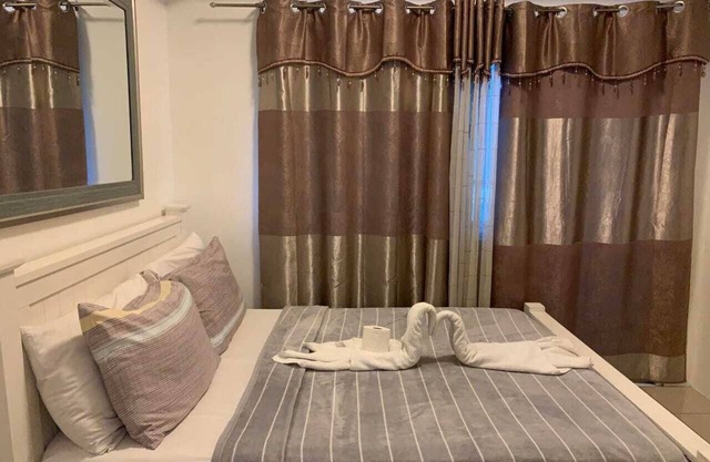 Jazz Residences Nicanor Garcia Makati City. 1 Bedroom Condominium for Rent.