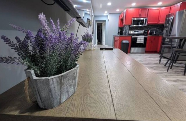 Jeffersonville Oasis, Pet Friendly, Free Parking!nn
