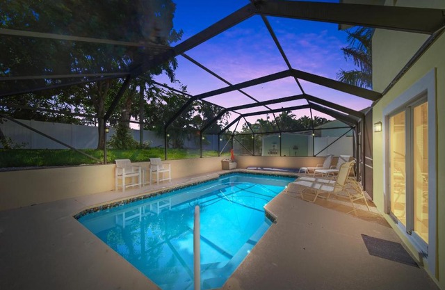 Jensen Beach pool home w/Guest Suite