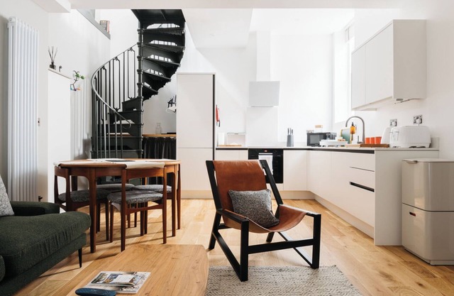 Bubblicious, Very central 1 Foc Adjacent Parking - Newly listed to Vrbo