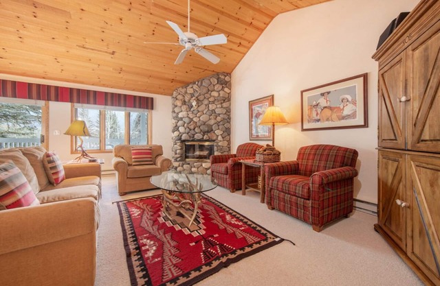 3bd / 3. 5ba Teton Pines Townhome 2: 3 BR / 3. 5 BA maisons en ville à Wilson, pour 6 personnes