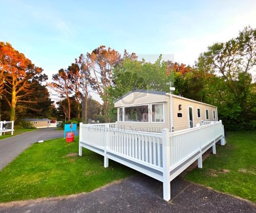 JL Cornwall Newquay Caravan